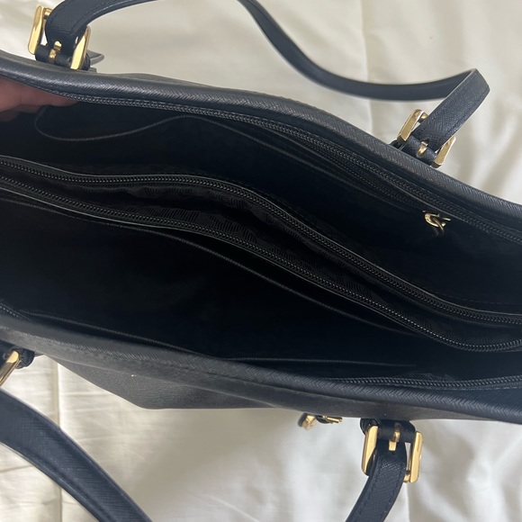 Black Michael Kors Medium Leather Tote Bag - Picture 4 of 6